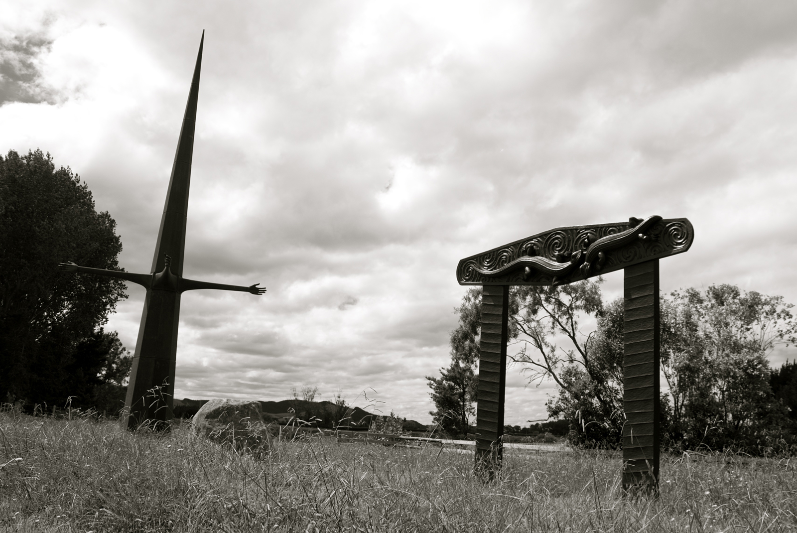 Te Rongopai and Puna Roimata (Ranginui / Sky), sculptures by New Zealand artist Brett Graham