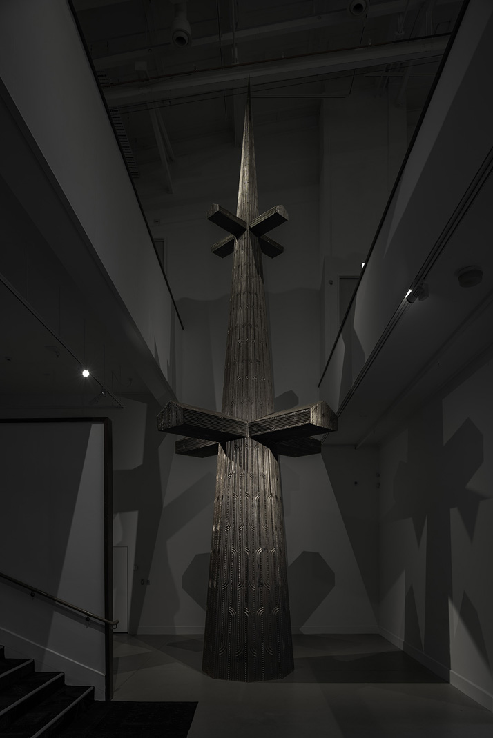 Cease Tide of Wrong-Doing (Tai Moana Tai Tangata), sculpture by New Zealand artist Brett Graham Cease Tide of Wrong-Doing (Tai Moana Tai Tangata), sculpture by New Zealand artist Brett Graham